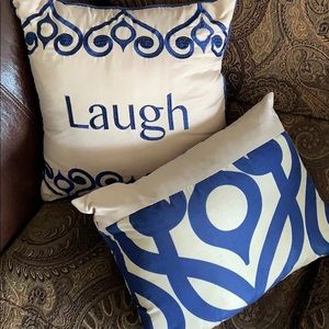 Throw Pillows